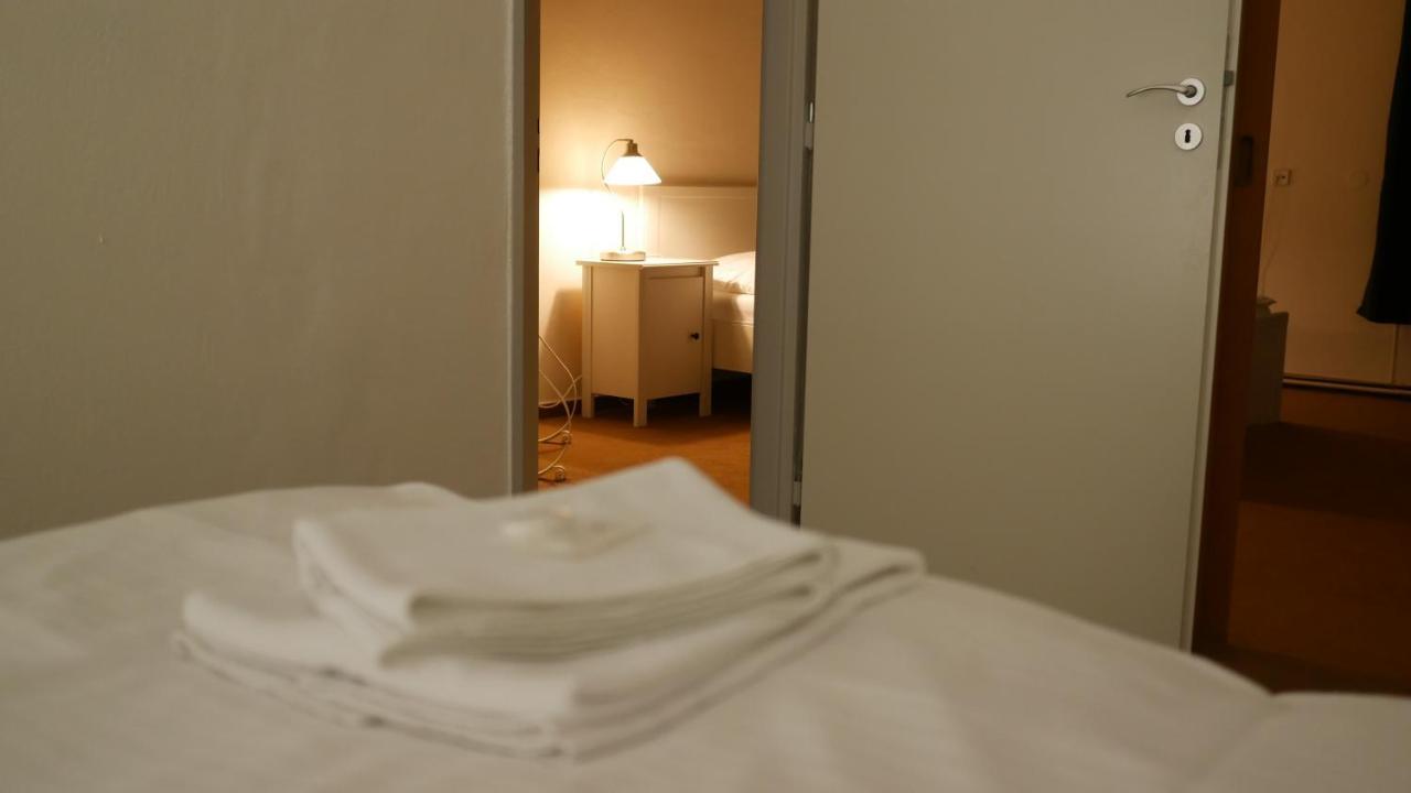 Hotel Bily Konicek Тршебонь Экстерьер фото